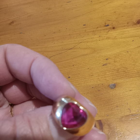 Small Pink and Gold Tone Ring with Heart Design - Picture 8 of 8
